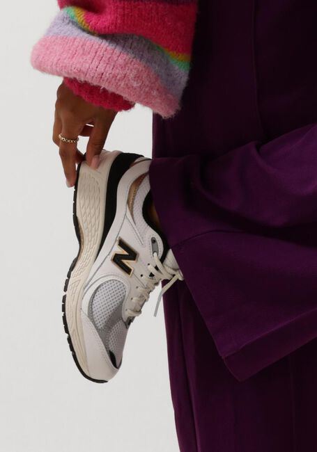 Weiße NEW BALANCE Sneaker Low M2002 D - large