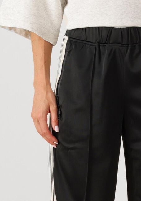 Schwarze HAUTE L'AMITIÉ Jogginghose BAGGY TRACK TALL PANTS - large