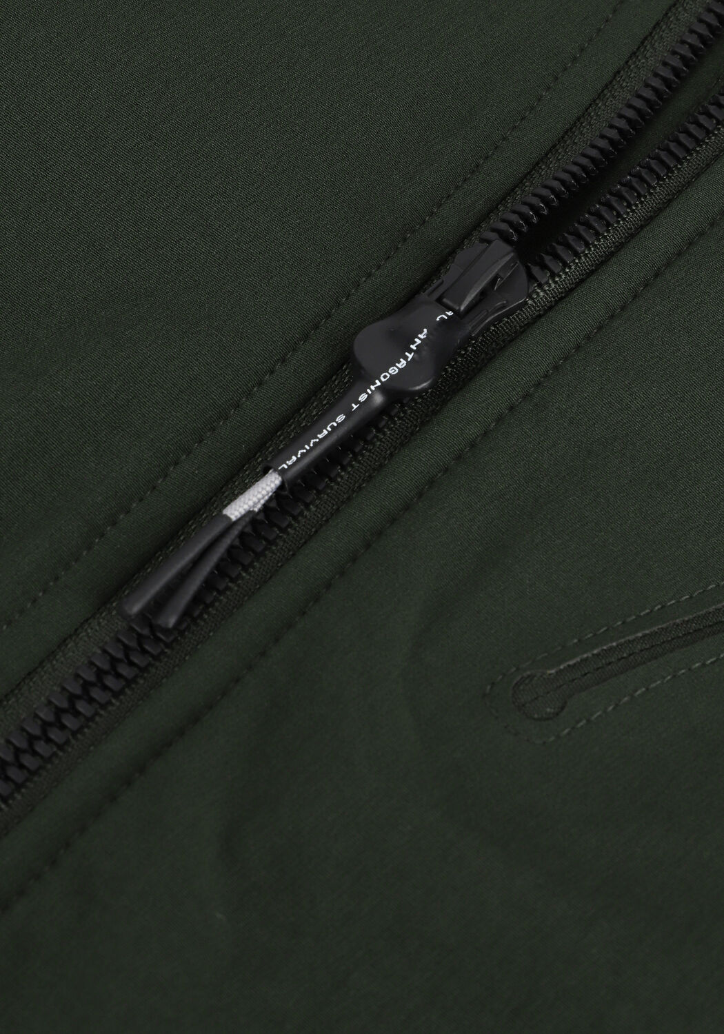 Dunkelgr&uuml;n KRAKATAU Jack NM37 - large