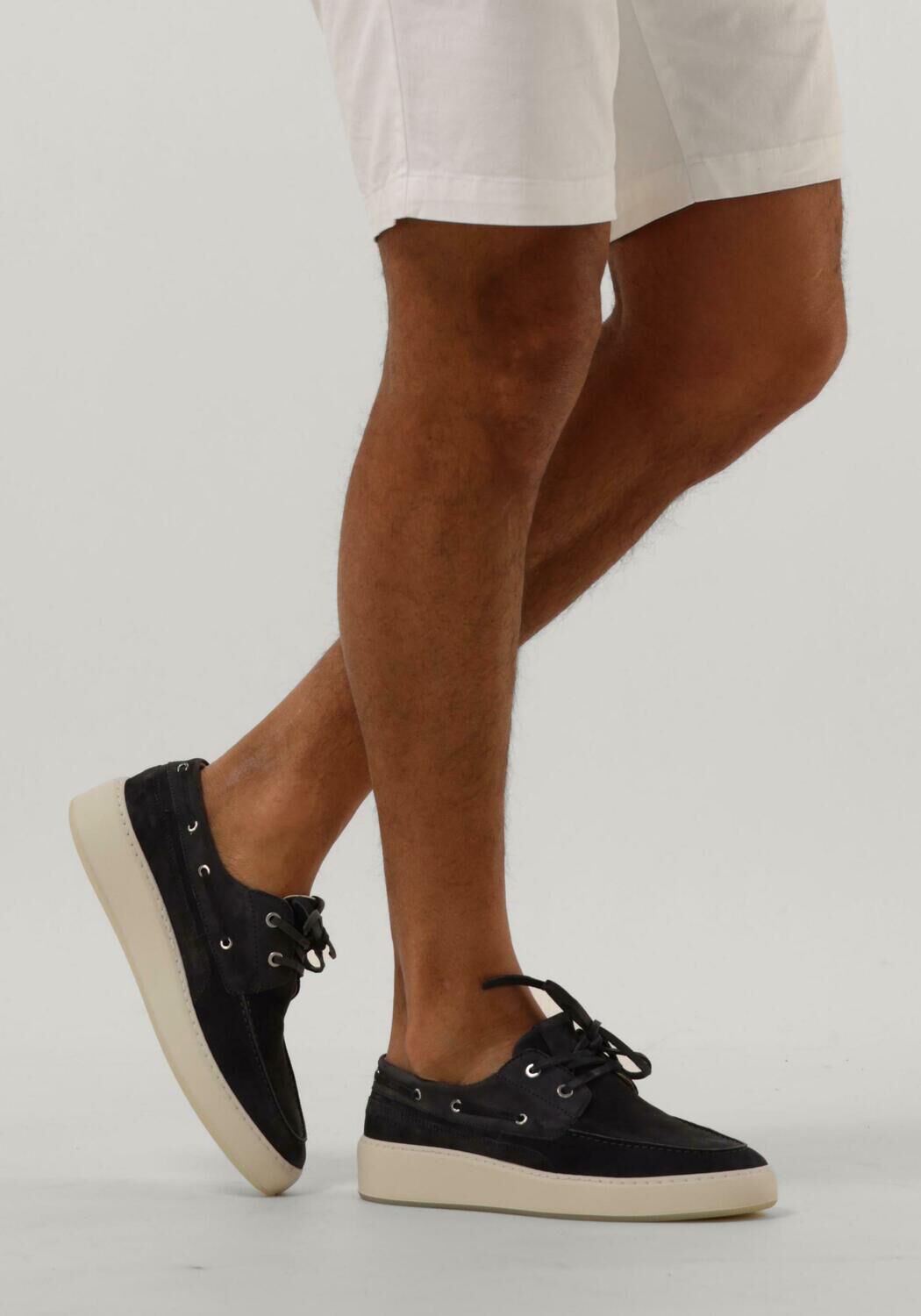 Blaue NUBIKK Schn&uuml;rschuhe JIRO YACHT - large