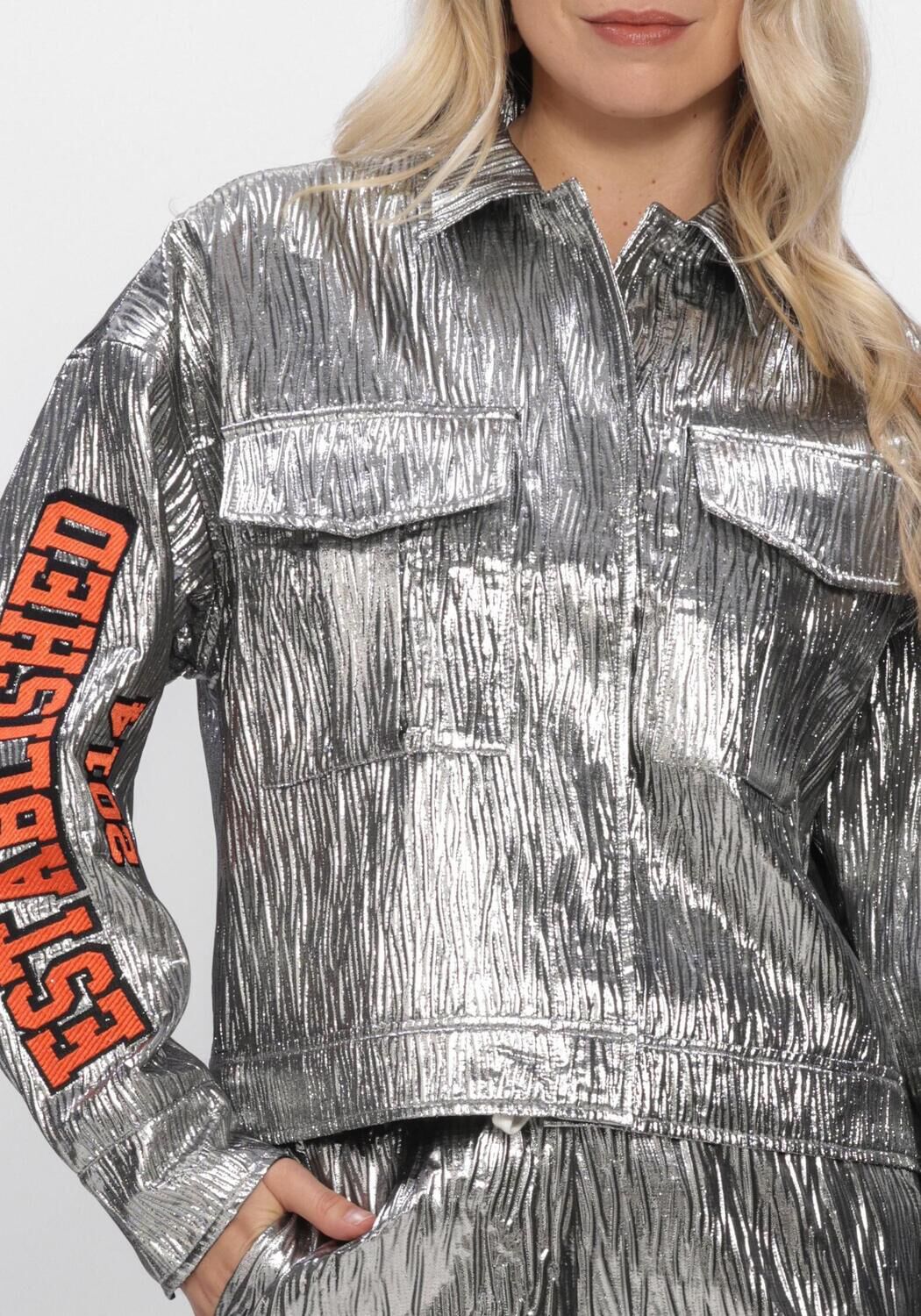 Silberne ALIX THE LABEL Jacken LADIES WOVEN SILVER ARTWORK JACKET - large