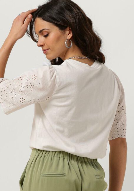 Weiße Y.A.S. T-shirt YASLEX SS TOP W. EMB SLEEVES S. - large