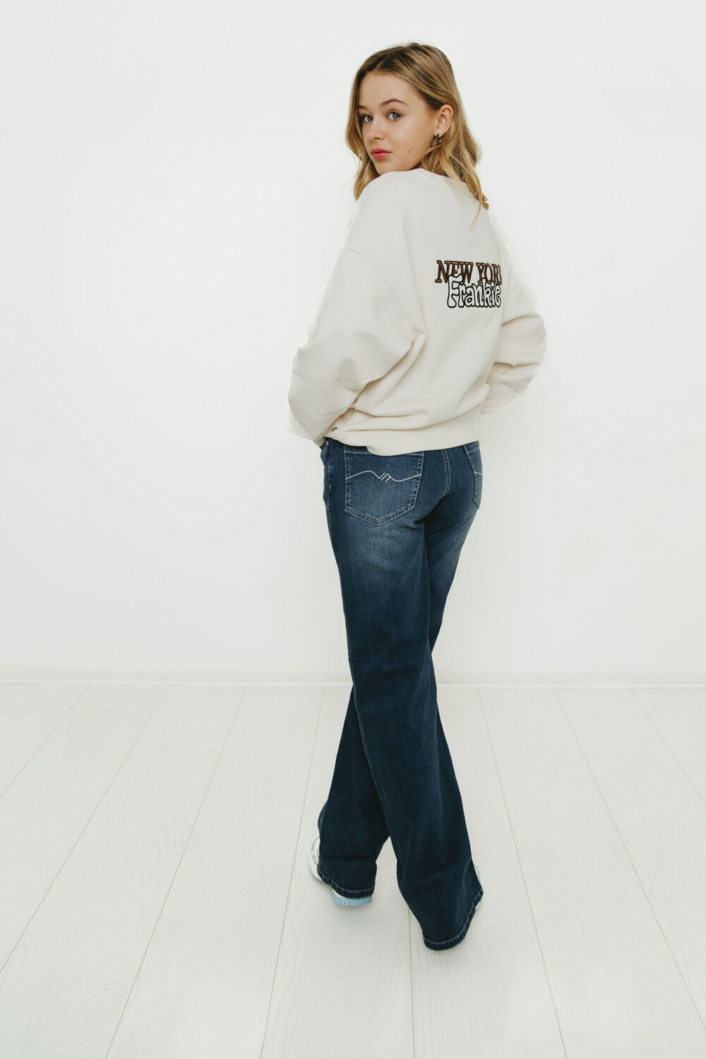 Ecru FRANKIE & LIBERTY Pullover TINDRA SWEATSHIRT NY - large