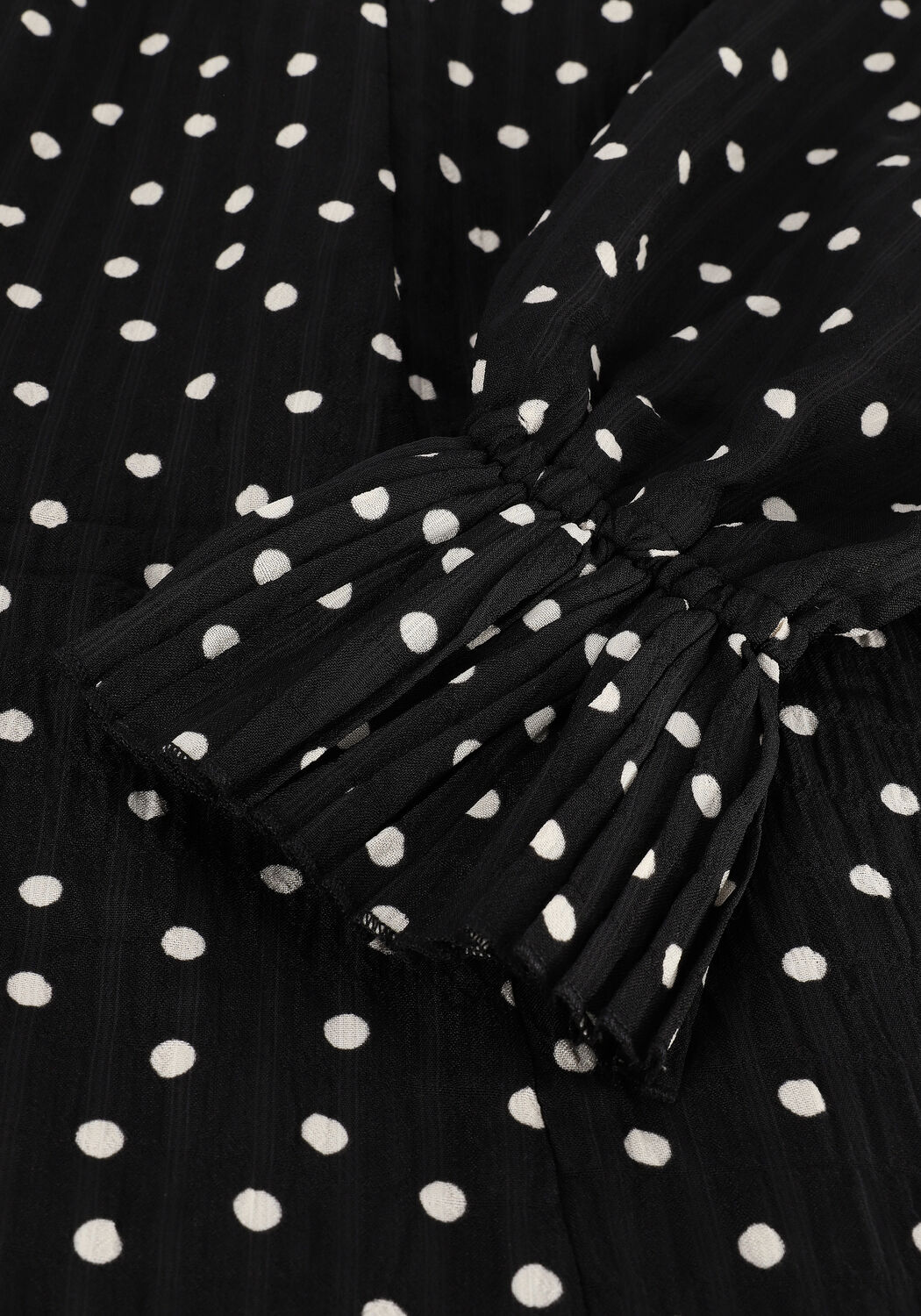 Schwarze LEVETE ROOM Midikleid PAM 1 DRESS - large