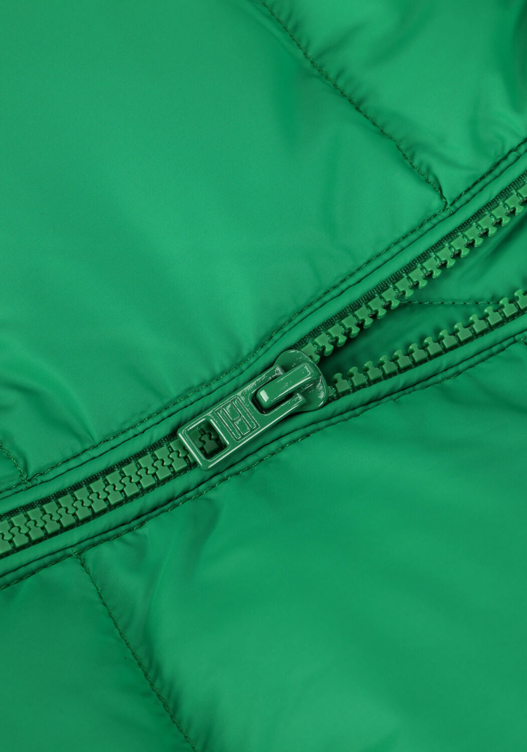 Gr&uuml;ne TOMMY HILFIGER Wattierte Jack ESSENTIAL DOWN JACKET - large