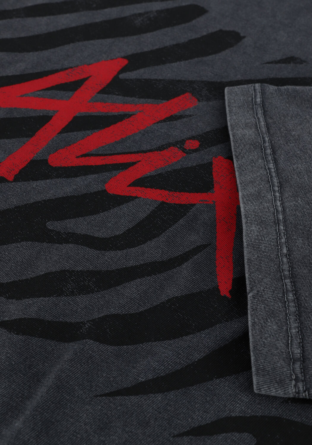 Graue ALIX THE LABEL T-shirt LADIES KNITTED ZEBRA ALIX T SHIRT - large