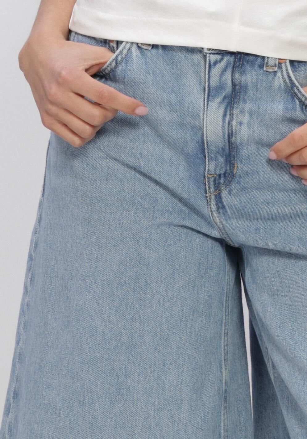 Blaue DRYKORN Kurze Hosen NONE - large