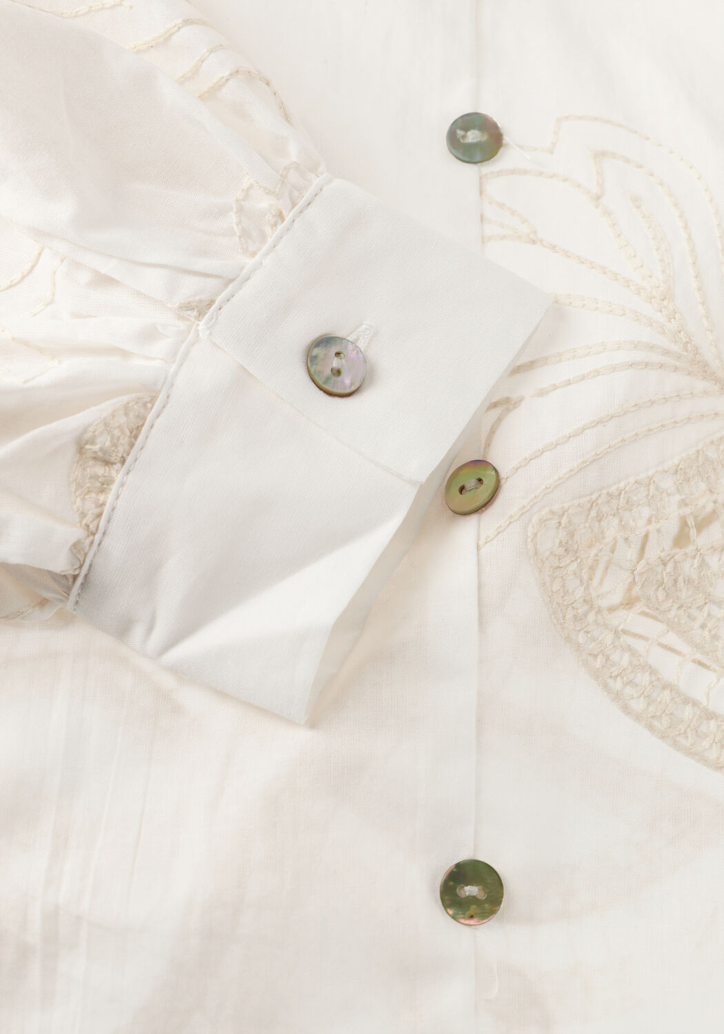 Nicht-gerade weiss NUKUS Blusen BRIDGET BLOUSE EMBROIDERY - large