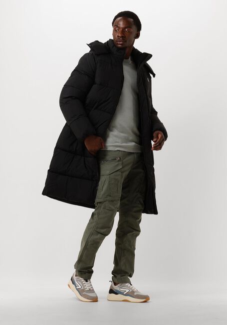 Schwarze CALVIN KLEIN Wattierte Jack ESSENTIALS NON DOWN LONG PARKA - large