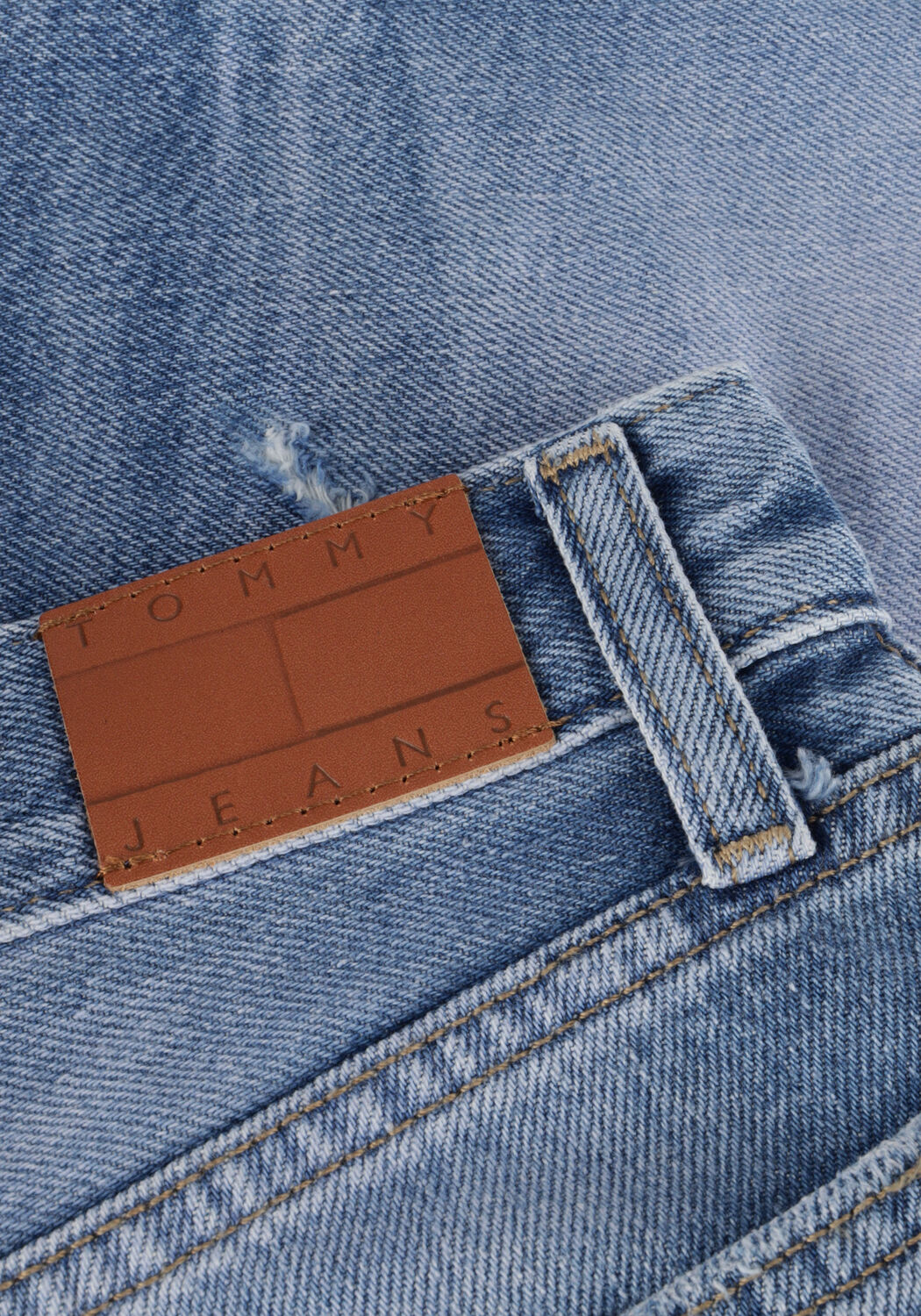 Blaue TOMMY JEANS Kurze Hose HOT PANT BI8036 - large