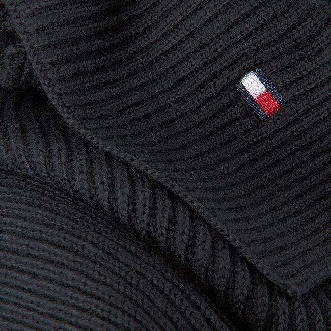 Schwarze TOMMY HILFIGER Schal ESSENTIAL KNIT SCARF Schwarze TOMMY HILFIGER Schal ESSENTIAL KNIT SCARF - large