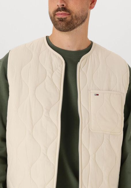 Weiße TOMMY JEANS Wattierte Jack TJM QUILTED VEST EXT - large