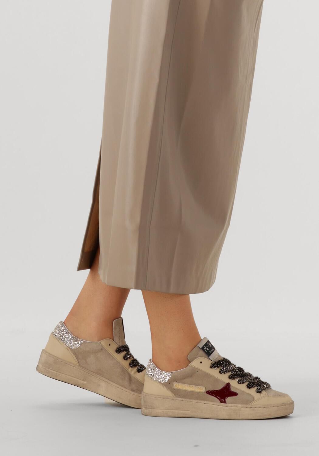 Beige AMA BRAND DELUXE Sneaker Low SLAM - large