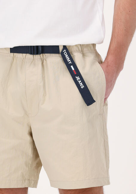 Beige TOMMY JEANS Kurze Hose TJM BELTED BEACH SHORT - large
