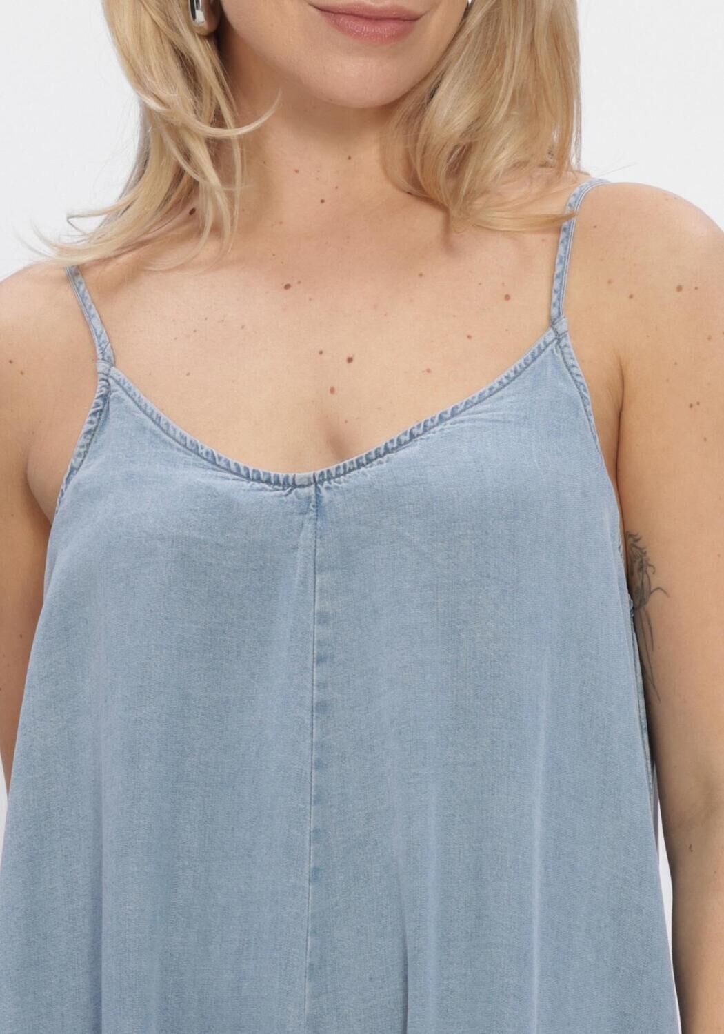 Hellblau MY ESSENTIAL WARDROBE Midikleid NELLYMW STRAP DRESS - large