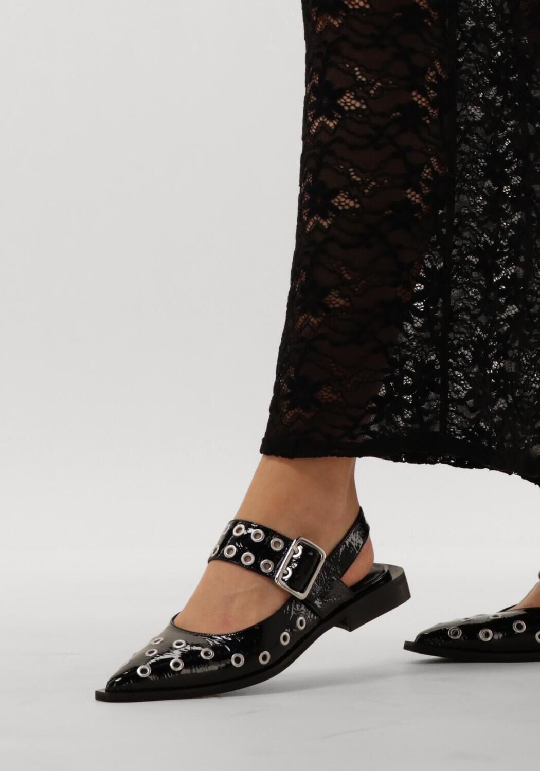 Schwarze NOTRE-V Slingbacks 08-236 - large