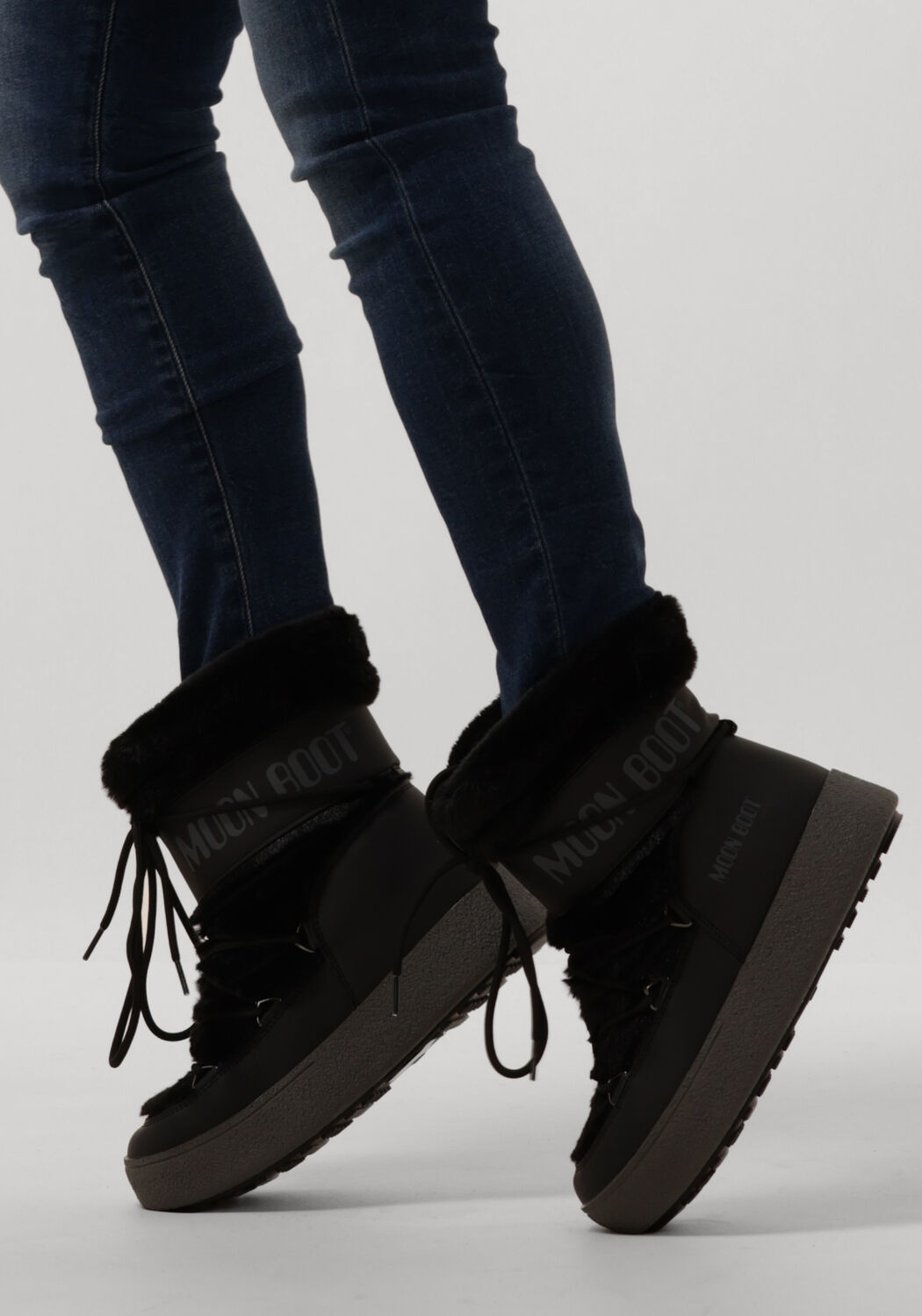 Schwarze MOON BOOT Snowboots LTRACK FAUX FUR - large