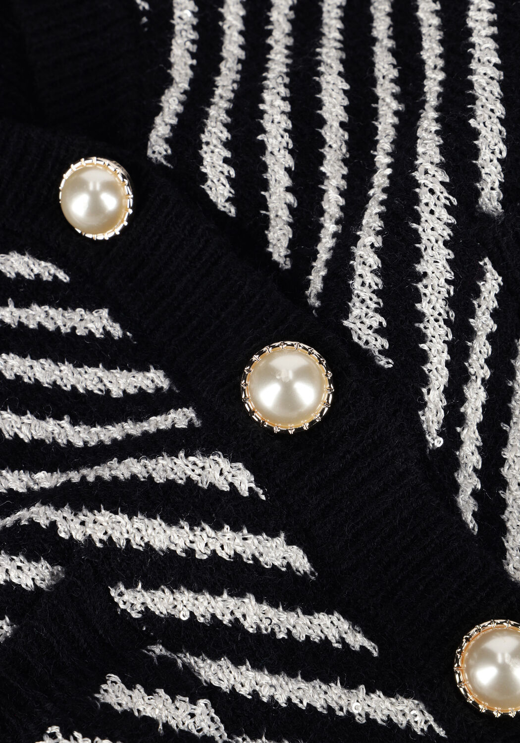 Schwarze Y.A.S. Strickjacke YASCHARLA LS SEQUIN KNIT CARDIGAN - large