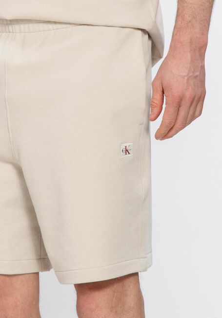Sand CALVIN KLEIN Kurze Hose EU 350TERRY BADGE SHORT - large