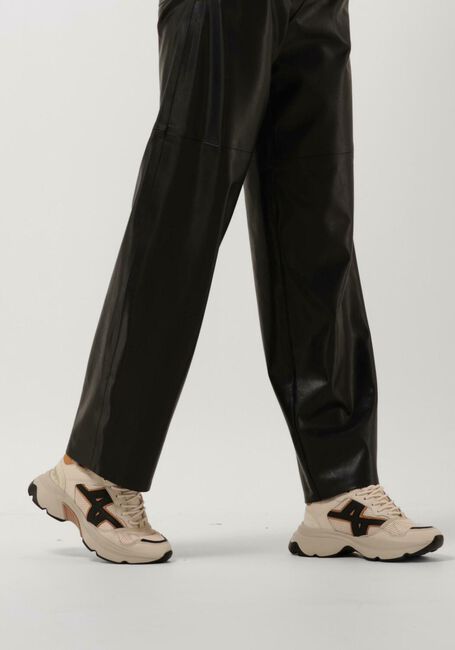 Beige NUBIKK Sneaker Low ROSS TREK FUR - large