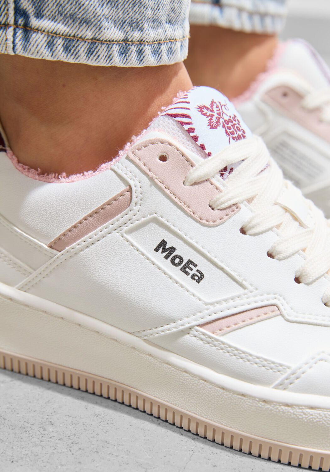 Wei&szlig;e MoEa Sneaker Low GEN 1 - large