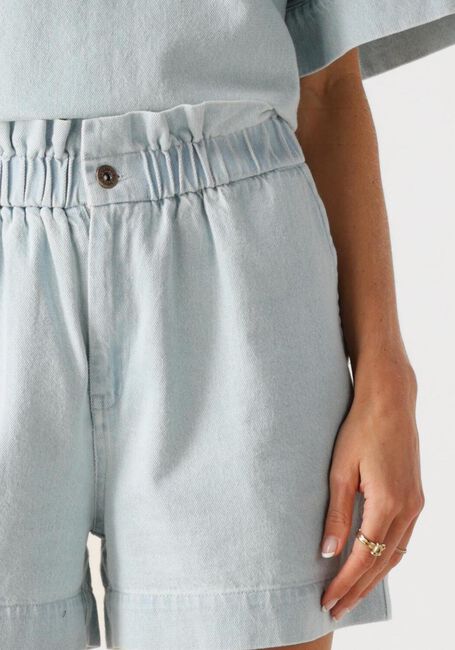 Blaue BY-BAR Kurze Hosen LEON BLEECHED DENIM SHORT - large