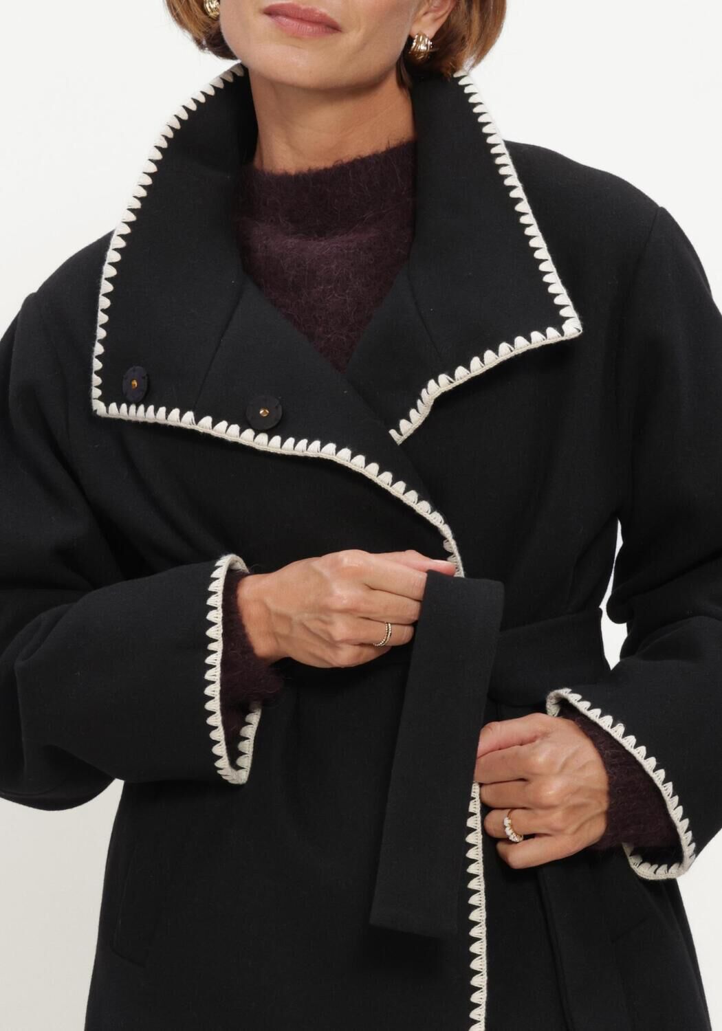 Schwarze BEAUMONT M&auml;ntel ALIZA SHORT COAT - large