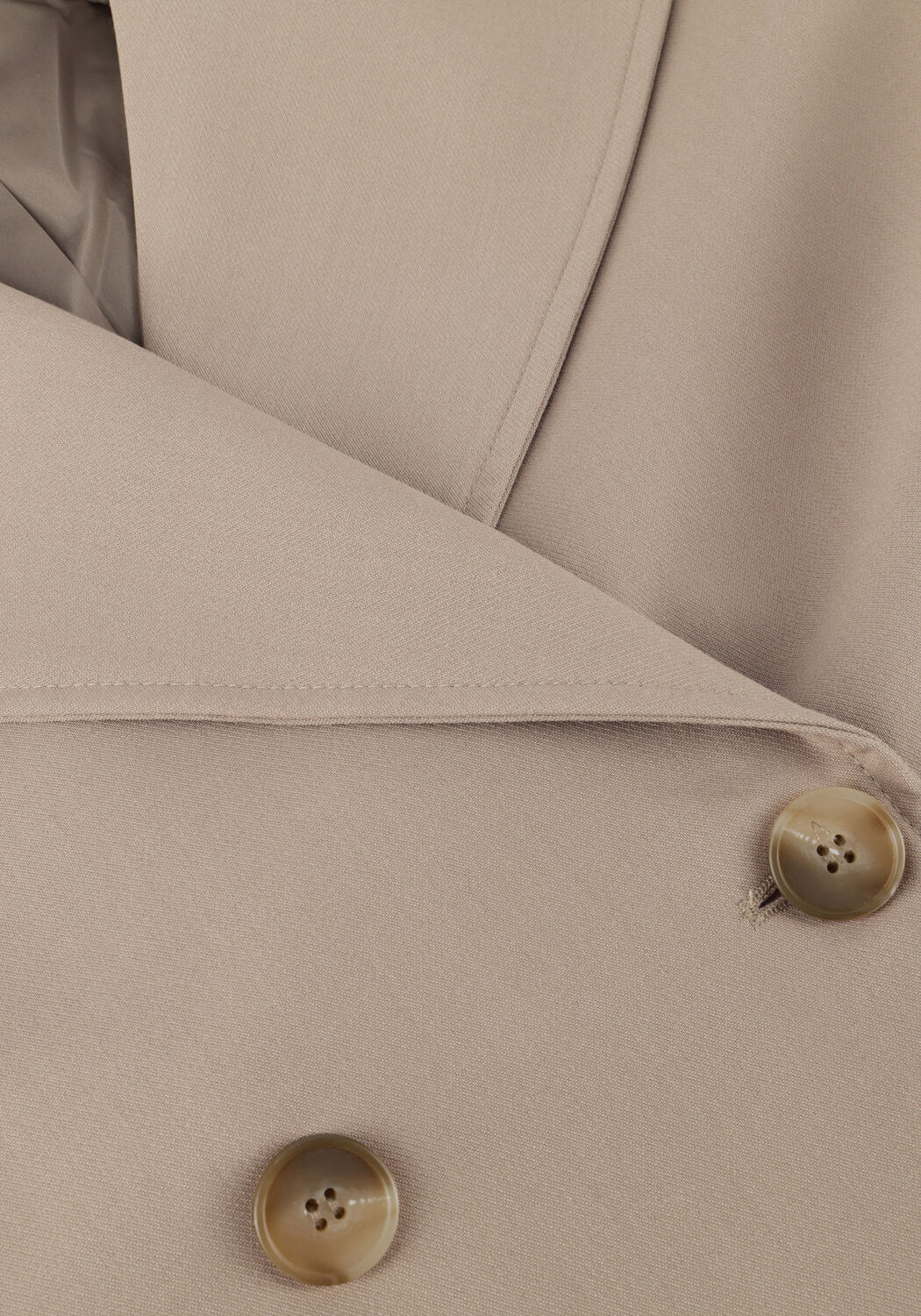 Braune NOTRE-V Trenchcoats NV-FAE LONG COAT - large