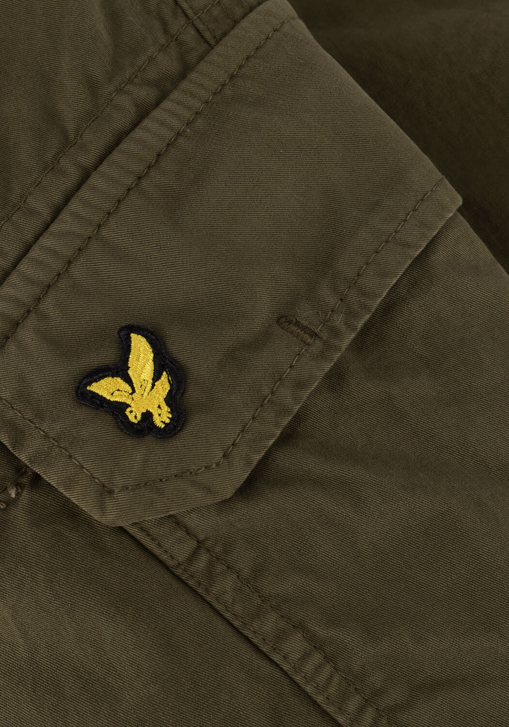 Olive LYLE & SCOTT Kurze Hose WEMBLEY CARGO SHORT - large