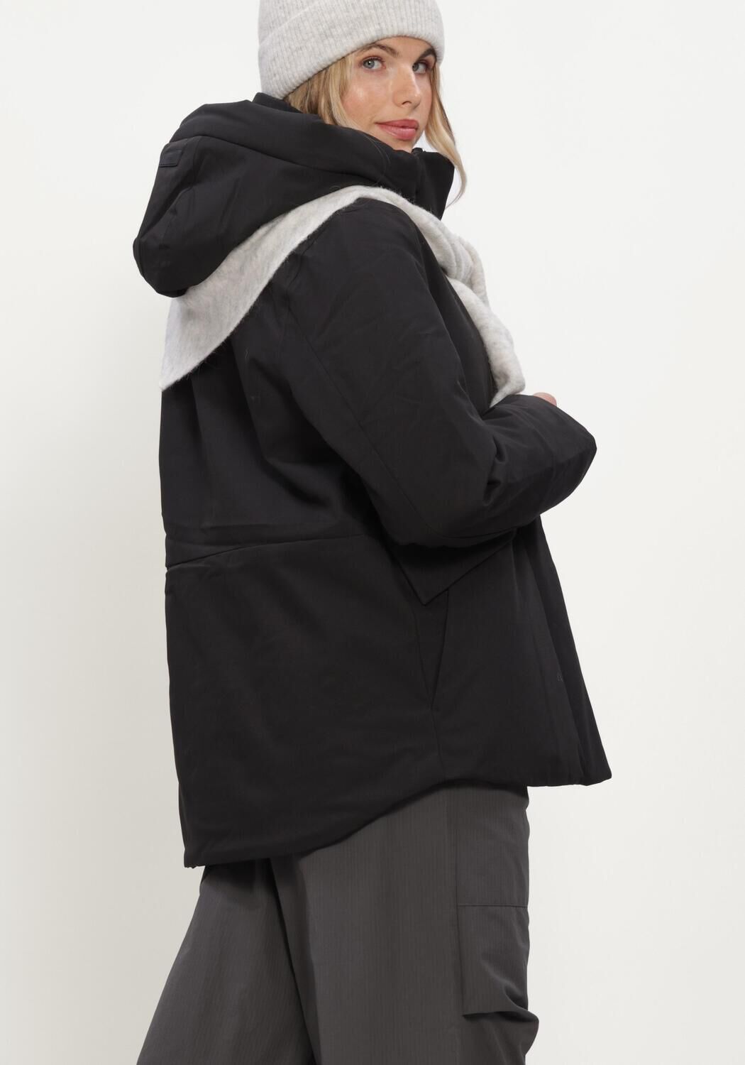 Schwarze ELVINE Jack ALISSA - large