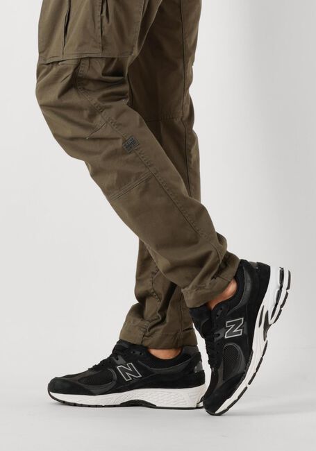 Schwarze NEW BALANCE Sneaker Low M2002R M - large