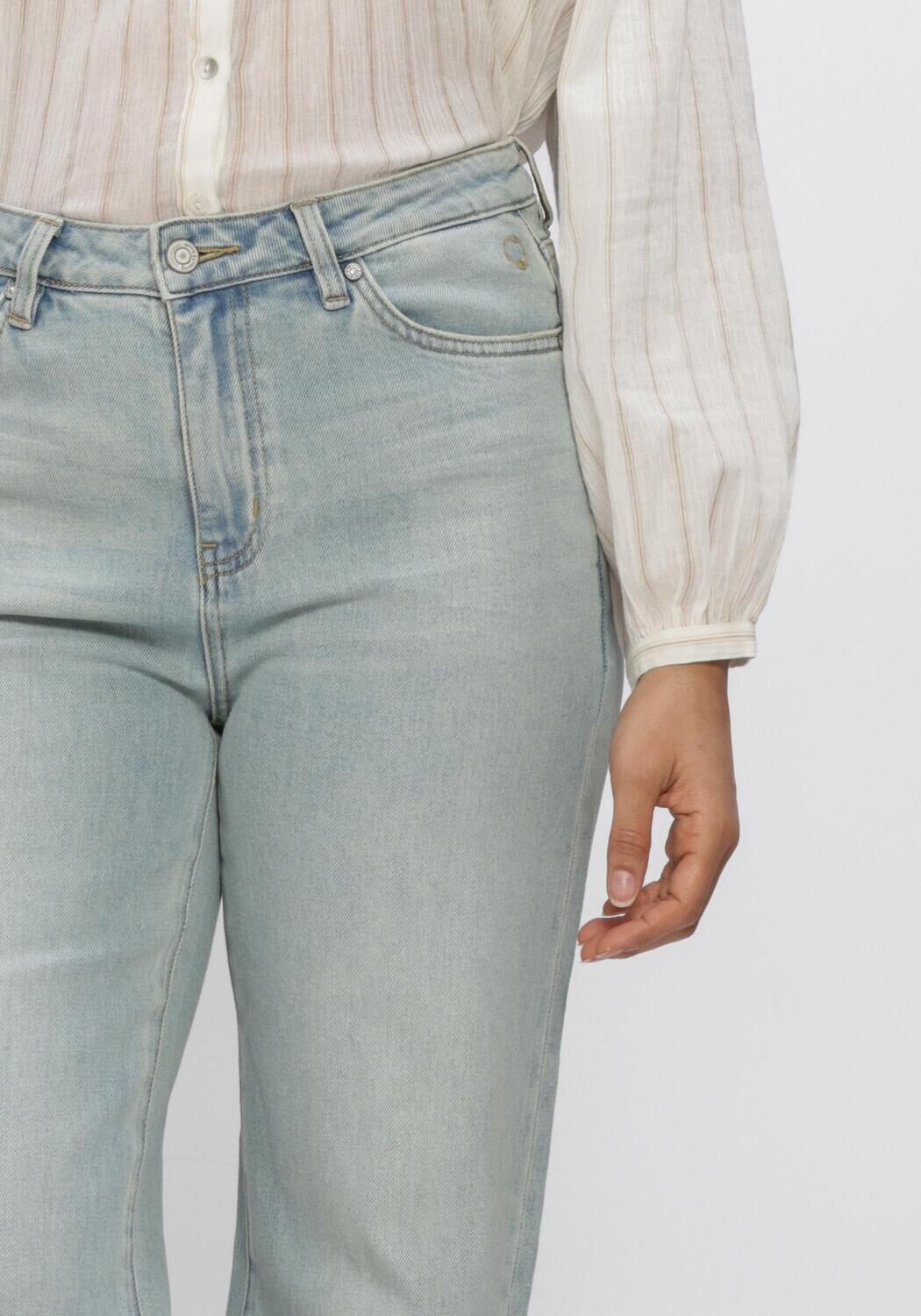 Blaue CIRCLE OF TRUST Flared jeans MADDY DNM - large