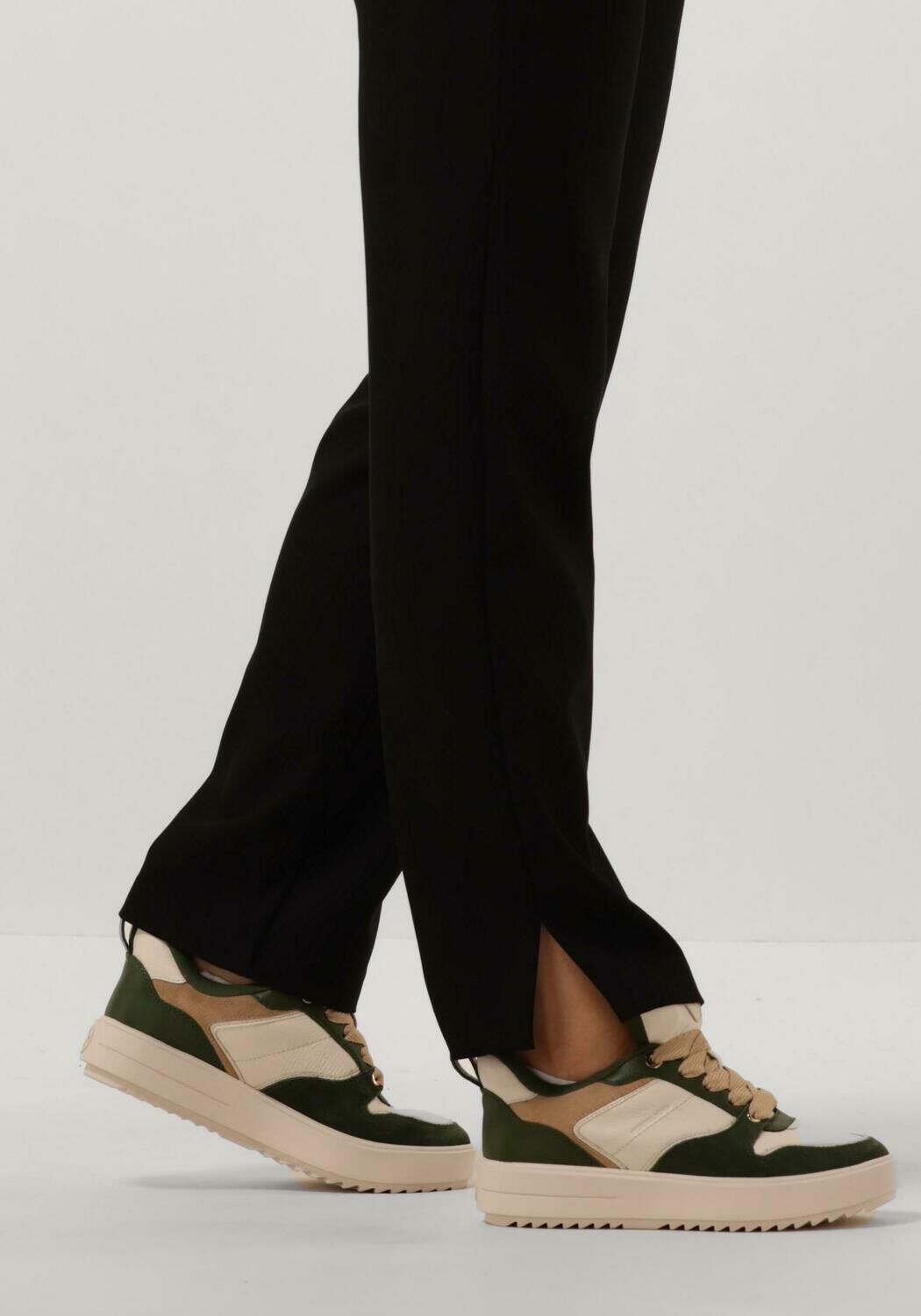 Gr&uuml;ne MICHAEL KORS Sneaker Low RUMI LACE UP - large