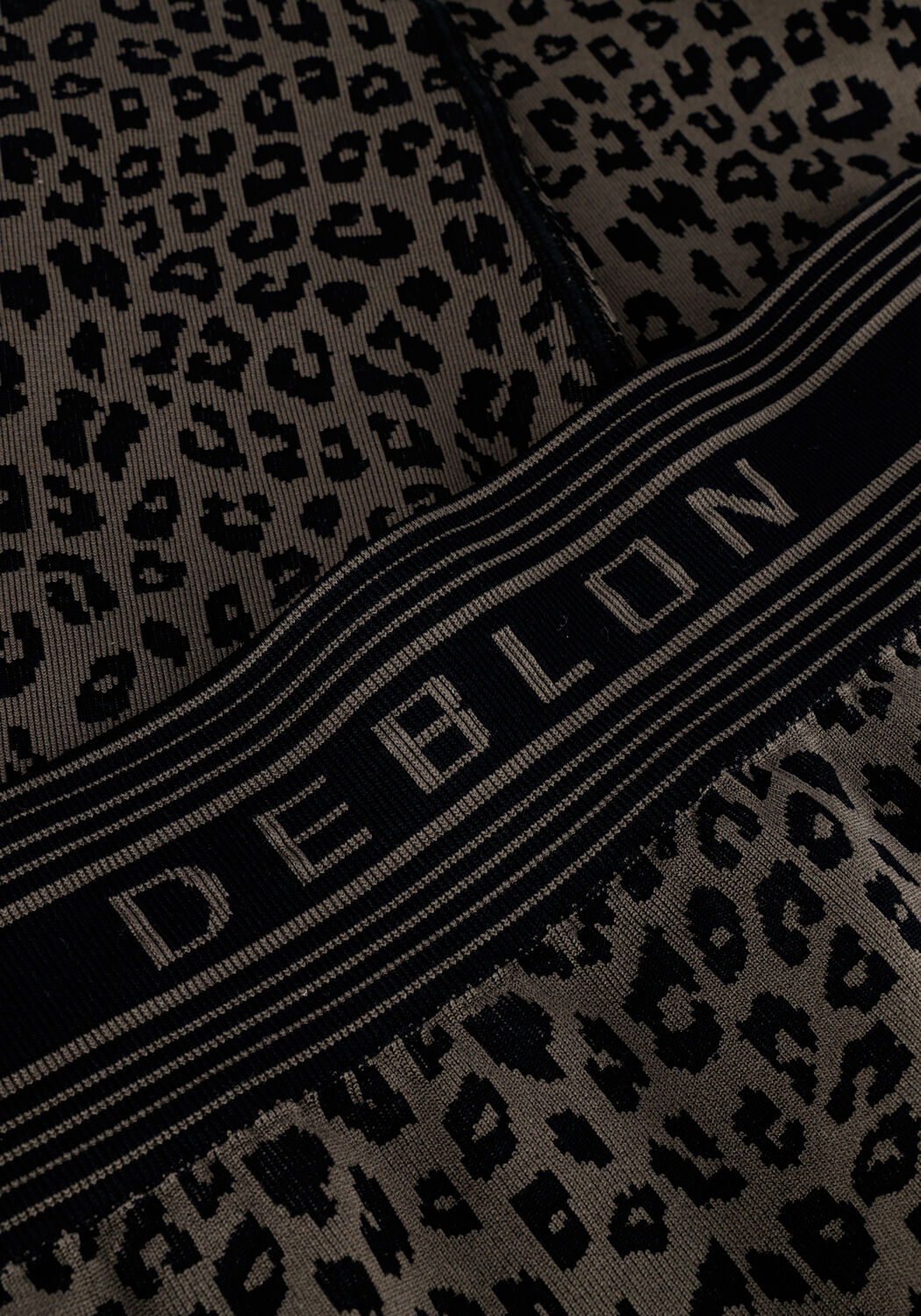 Schwarze DEBLON SPORTS Legging JISKA SEAMLESS LEGGINGS - large