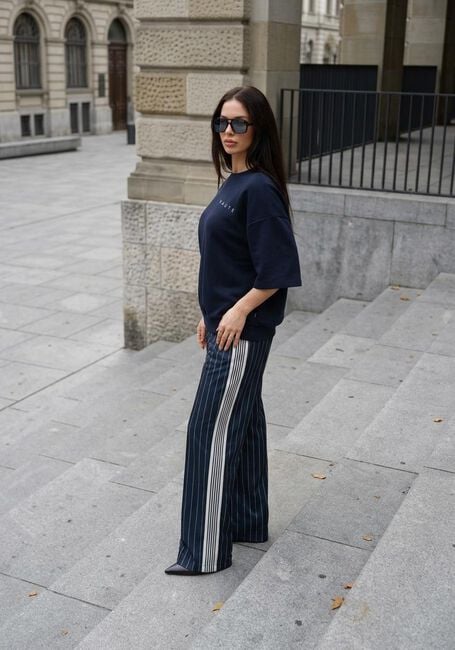 Dunkelblau HAUTE L'AMITI&Eacute; Sweatshirt MAXI SPLIT SS LOGO SWEAT - large