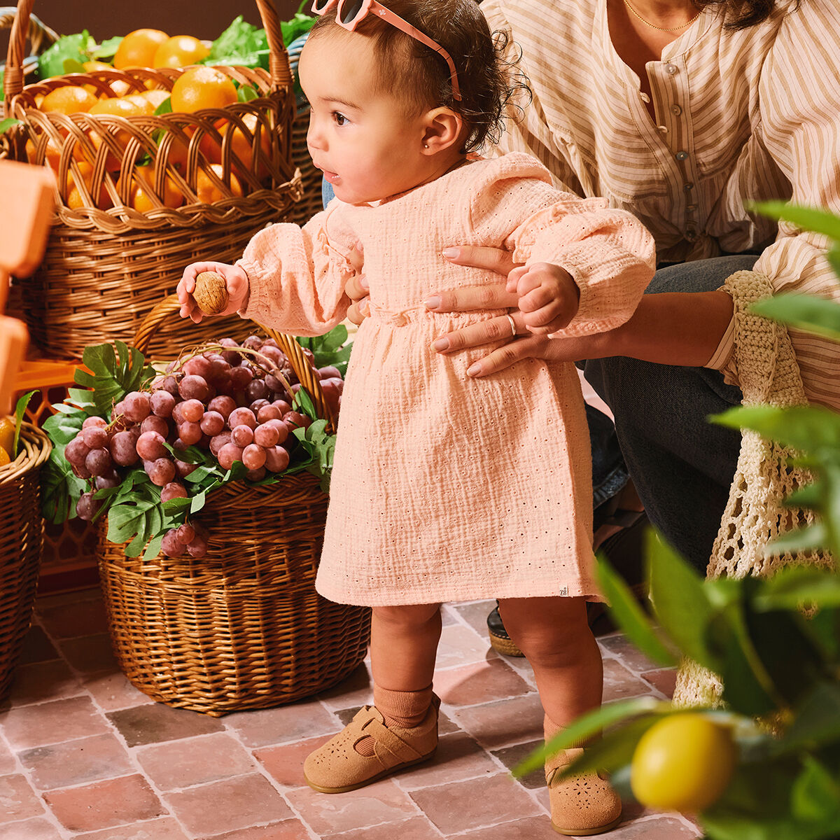 Orangene Z8 Kleider TAVI - large