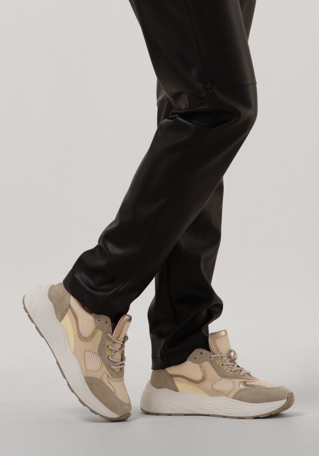 Beige OMODA Sneaker Low TRIANGLE - large