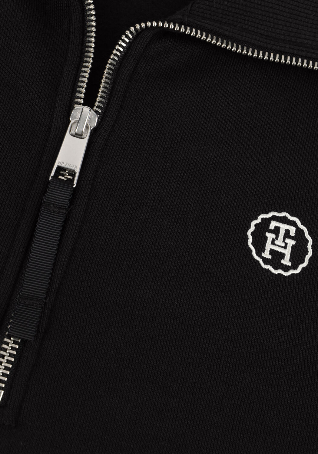 Schwarze TOMMY HILFIGER Sweatshirt SMD CROP 1/2 ZIP SWEATSHIRT - large