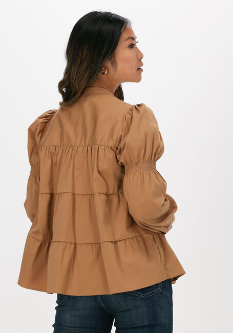 Camelfarbene LEVETE ROOM Blusen ISLA SOLID 15 - large