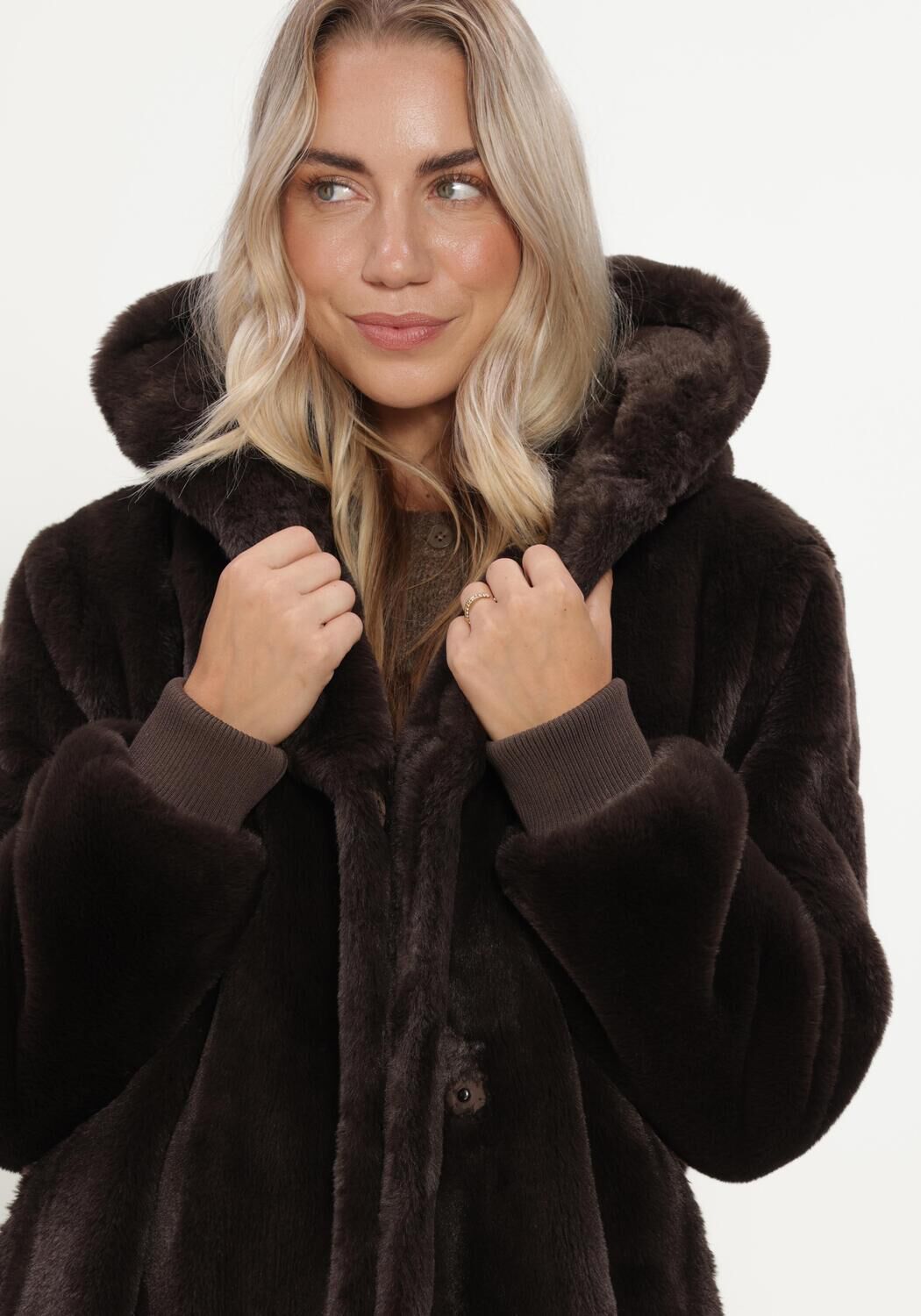 Braune MOSCOW Fake-Fur-Jack 08-08-NADJANA-4 - large