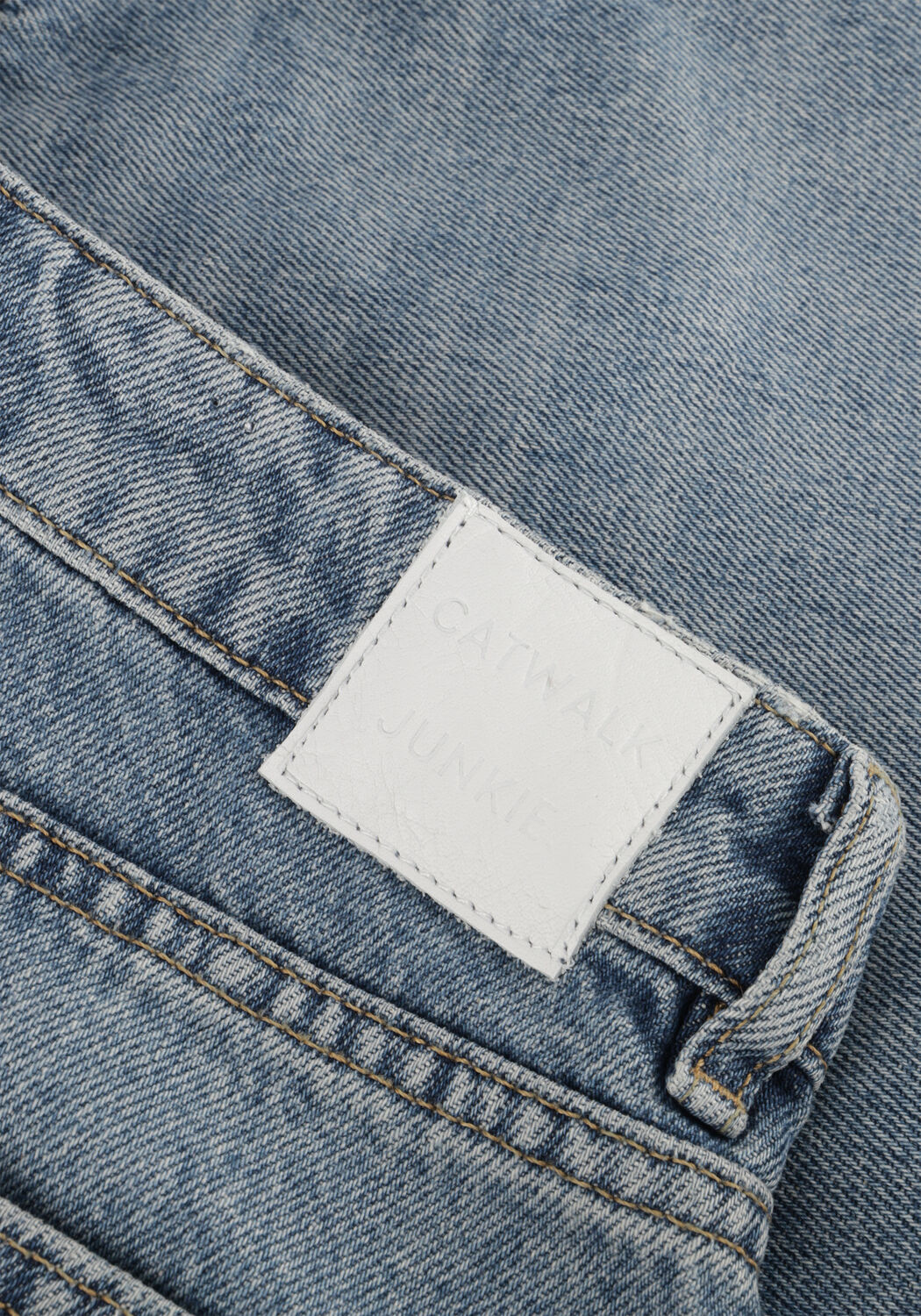 Blaue CATWALK JUNKIE Kurze Hosen LOOSE FIT DENIM SHORT - large