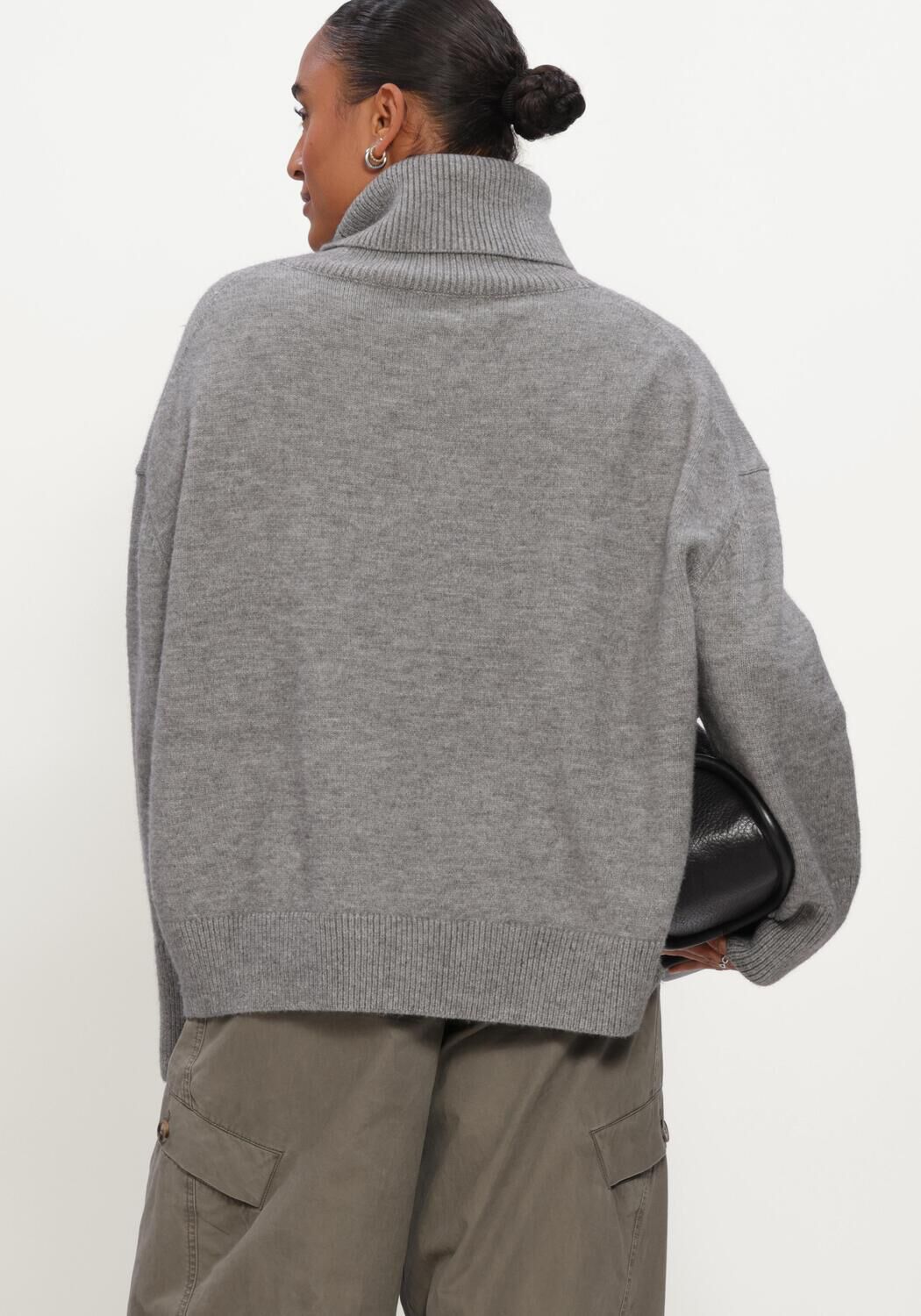 Graue BOII STUDIOS Pullover OLGA - large