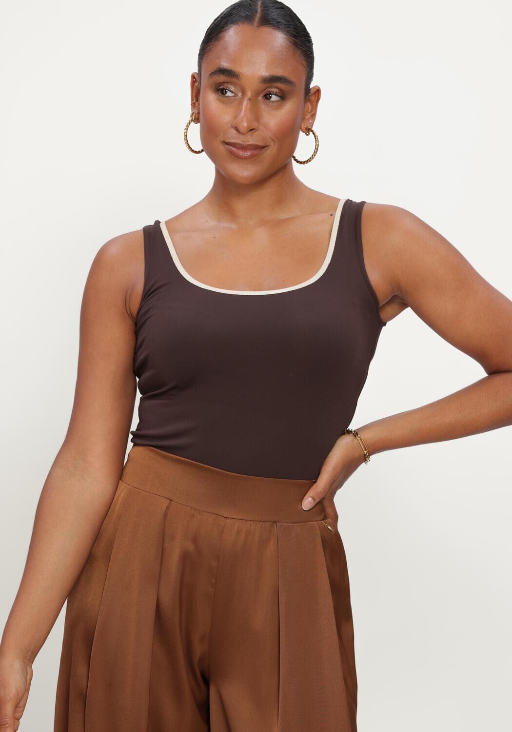 Braune NUKUS Top JUBA SINGLET - large
