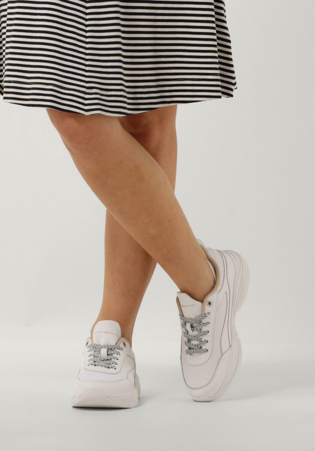 Wei&szlig;e TOMMY HILFIGER Sneaker Low CHUNKY RUNNER - large