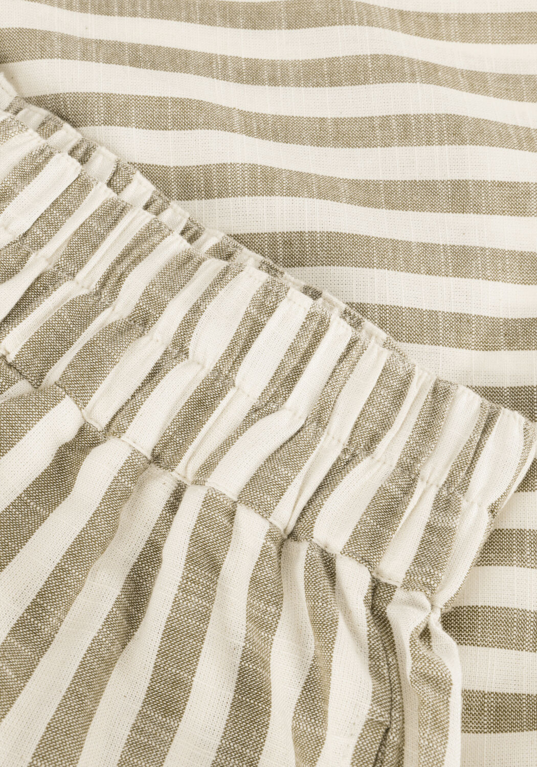 Wei&szlig;e KNIT-TED Kurze Hose MALIN - large