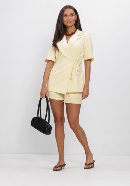Gelbe YDENCE Hosen SHORT JENNY - large