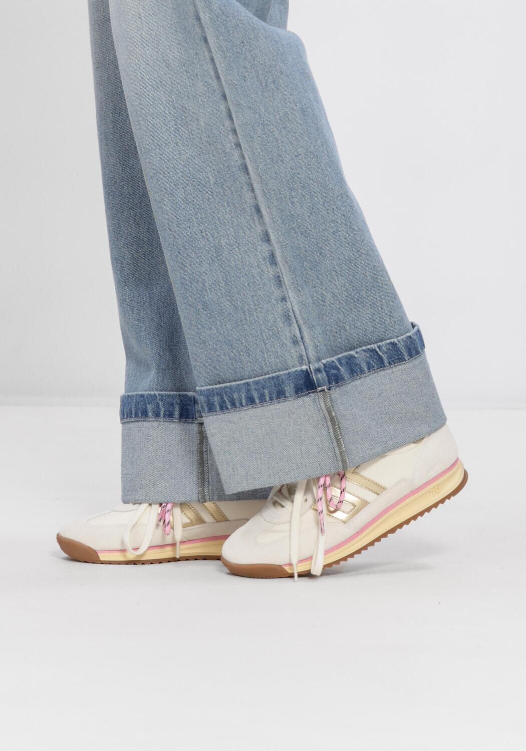 Wei&szlig;e BACK70 Sneaker Low JOGGER - large