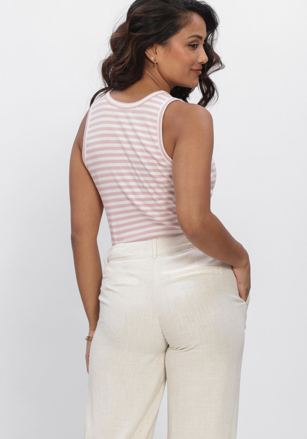Sand NUKUS Top STEFFIE SINGLET - large