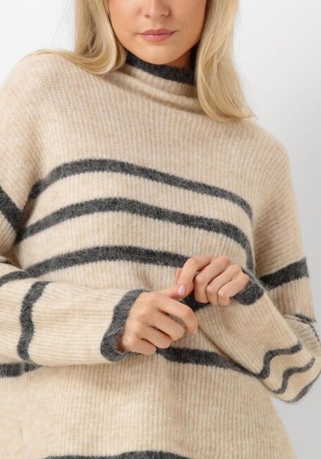 Sand SECOND FEMALE Pullover OVALIS KNIT T-NECK - large