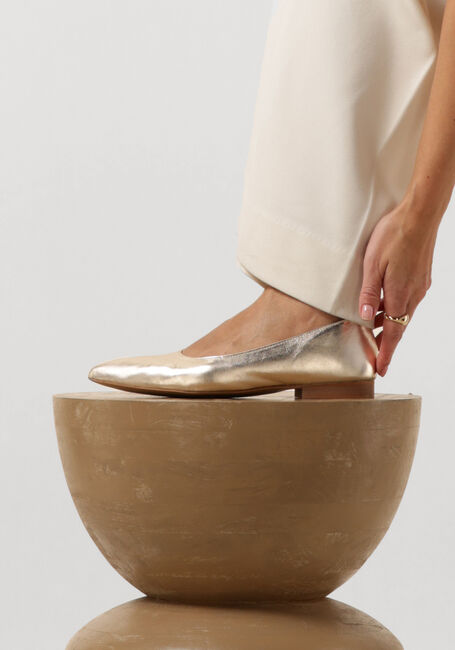 Goldfarbene NOTRE-V Ballerinas VK1043 - large